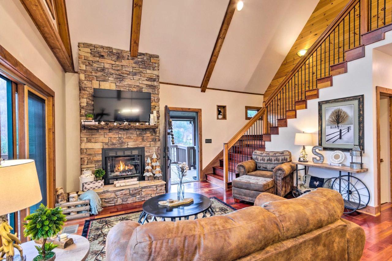 Mountain Cabin With Fire Pit, Walk To Golf And Fishing Vilas Exteriör bild